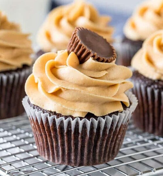 Chocolate & peanut butter frosting